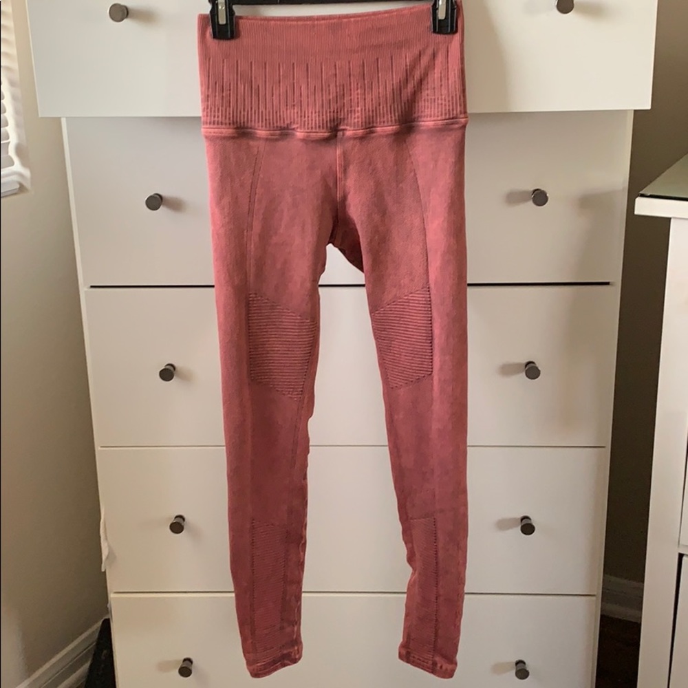 Avocado Leggings- Tone It Up XS/S